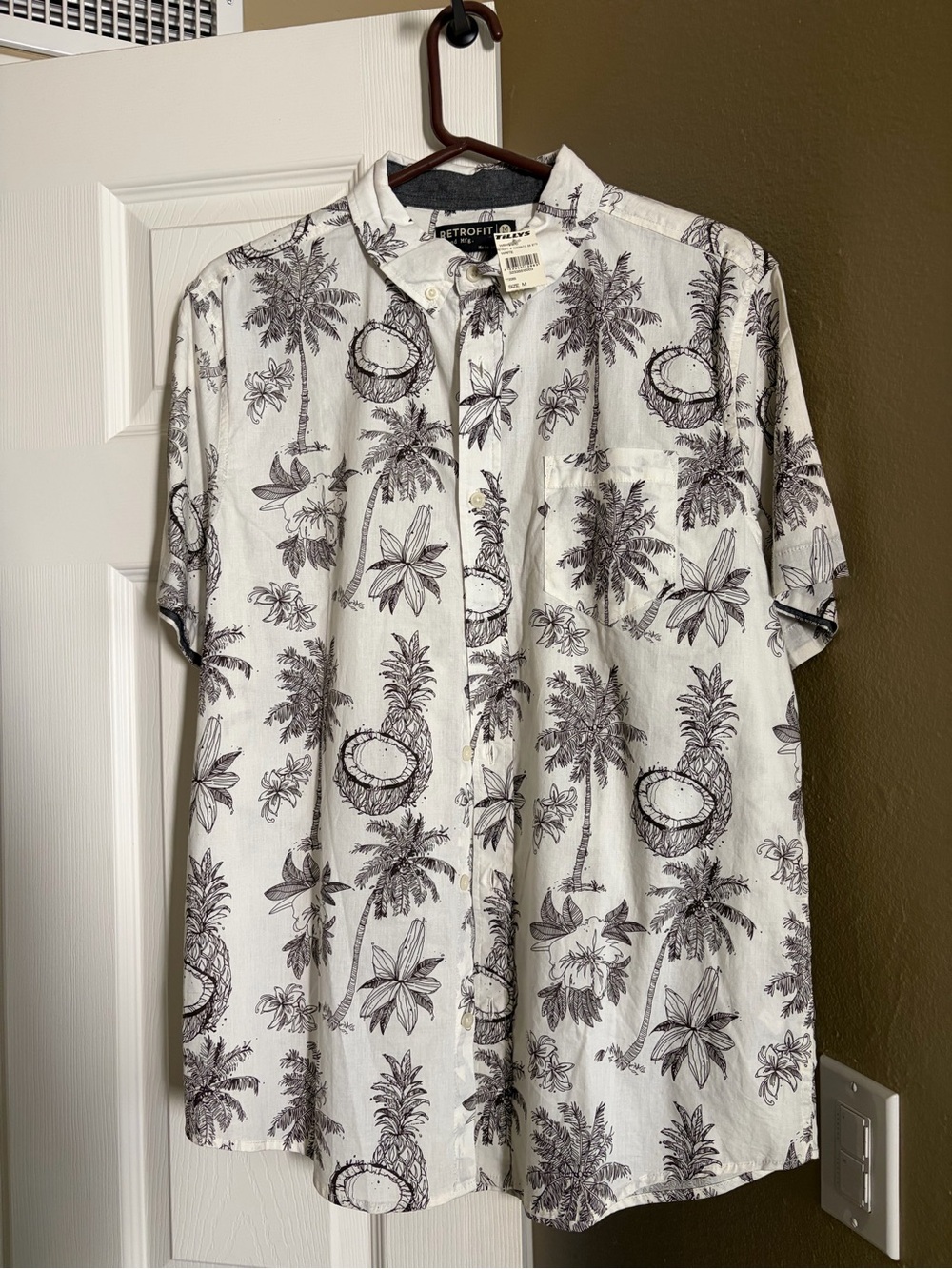 Retrofit White Short-Sleeve Tropical Print Button-Down Shirt